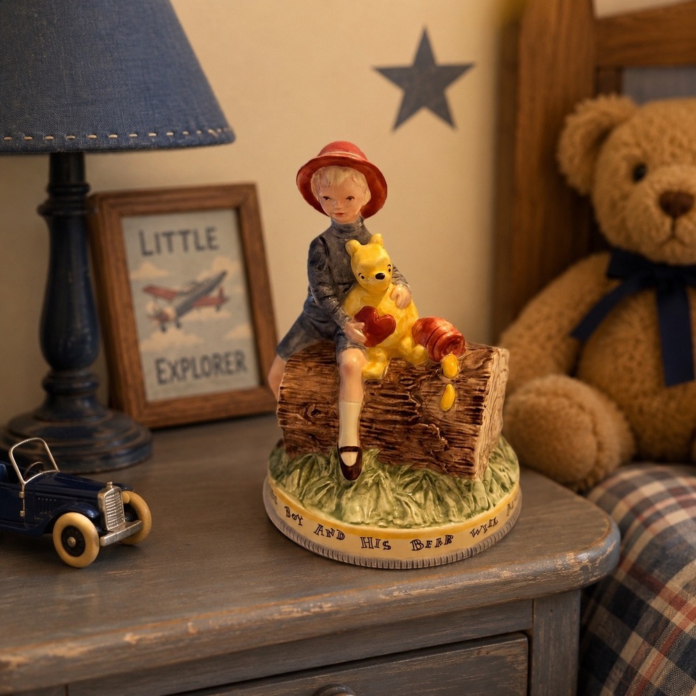 VTG Disney Charpente Classic Winnie the Pooh Christopher Robin Ceramic Bank READ